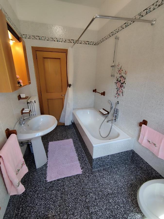 Salagona Apartment *