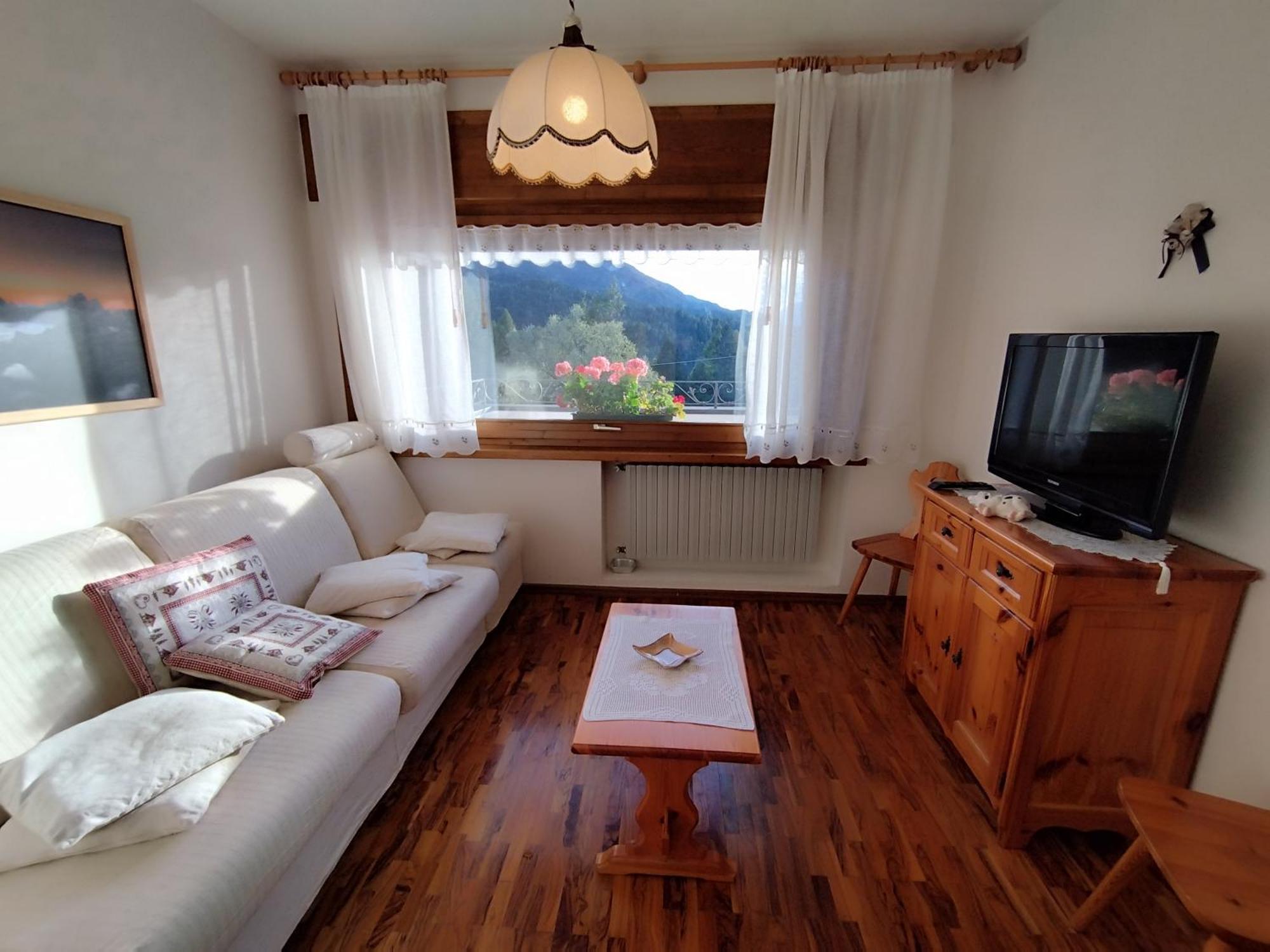 Salagona Apartment *